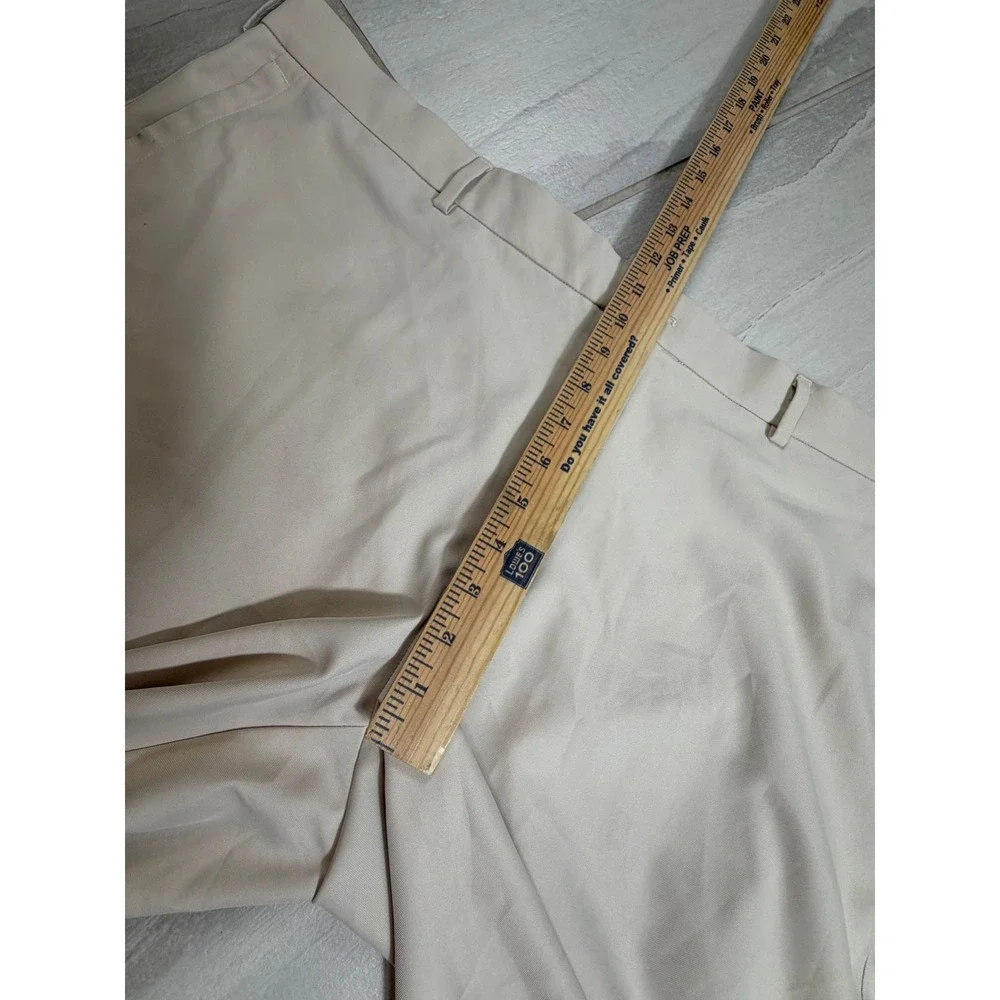 Peter Millar Performance Golf Shorts Mens 42 Stone Beige Flat Front 2AS4305